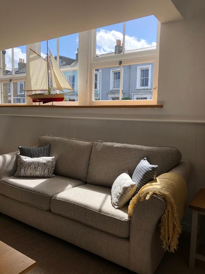 The Old English Rooms Falmouth Eksteriør bilde